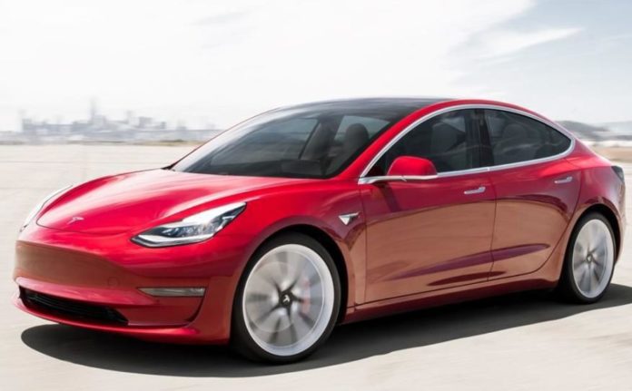 Elon Musk shuffles the possibility to equip the Model 3 with a 100 kWh battery