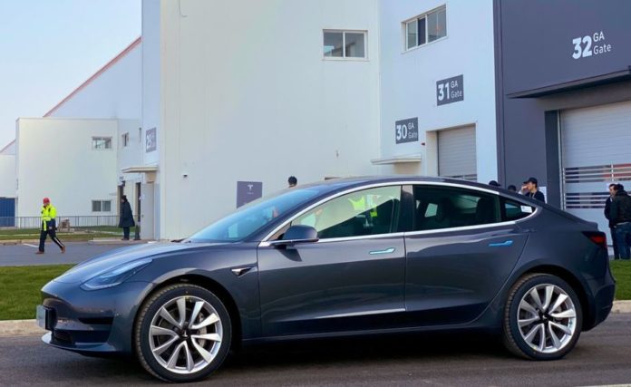 Tesla delivers its first Model 3 'made in China' in Shanghai