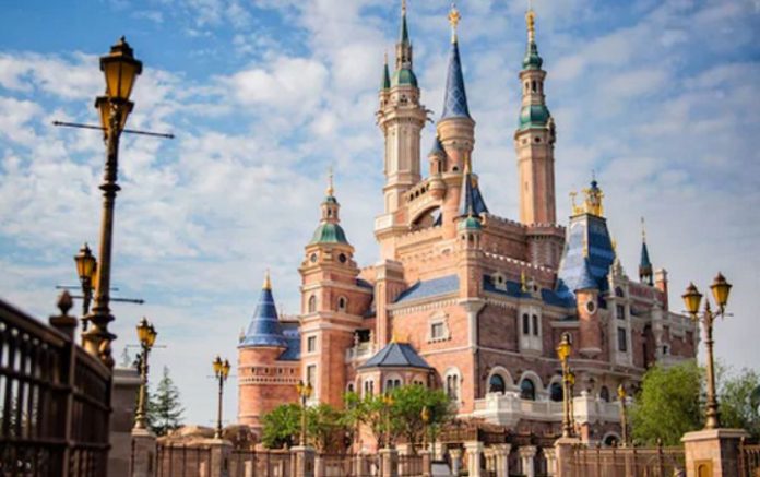 Disney closes its Shanghai theme park to avoid contagion