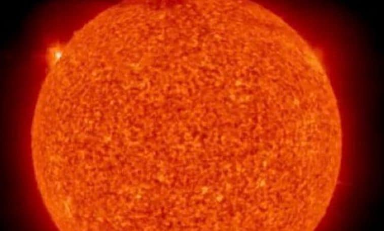 A very slow and powerful flare was recorded on the Sun
