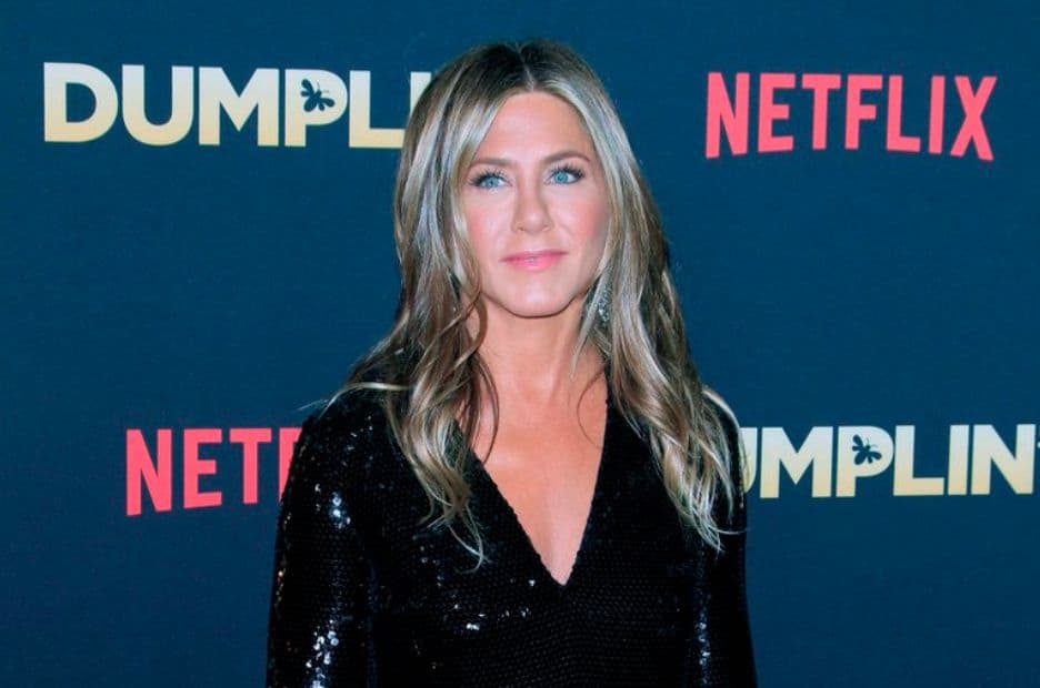 Jennifer Aniston sees the bright side of 