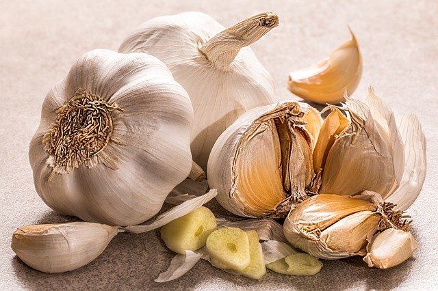 These are the two ways to get rid of the garlic smell from your mouth
