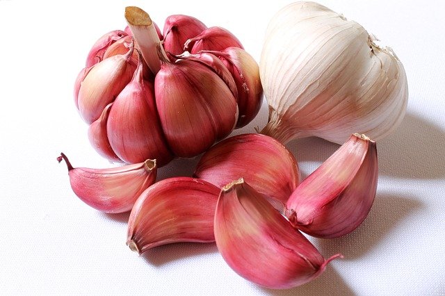 This popular way of cooking garlic makes it deadly dangerous