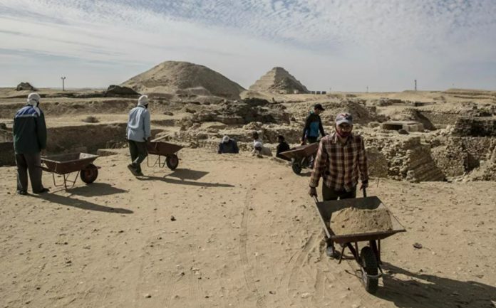 A new discovery of an Ancient Egyptian temple 
