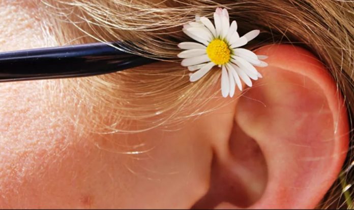 Do you notice a constant hum in your ears You're probably missing vitamin B12