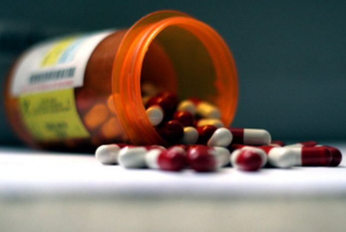Commonly prescribed antidepressants do not increase the risk of hemorrhagic stroke