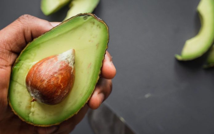 Three simple tricks to prevent your avocado from turning brown