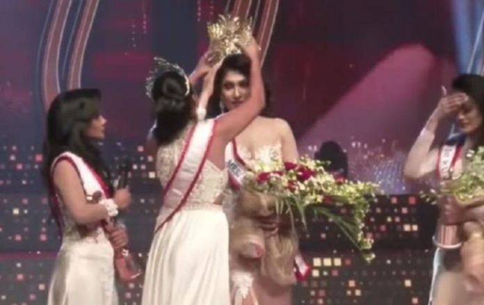 Mrs Sri Lanka beauty queen lost her crown on stage
