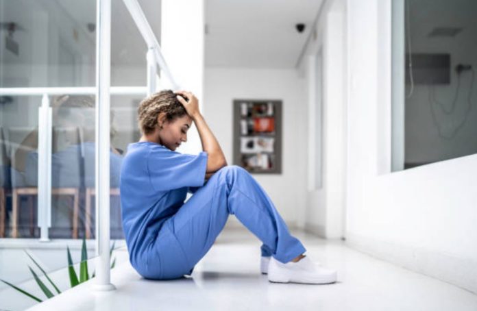 Study warns female nurses 'twice as likely to commit suicide as other women'