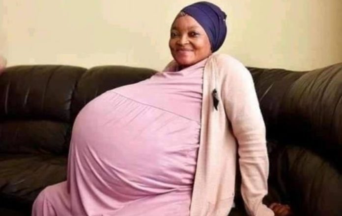 African woman gave birth to ten children at once