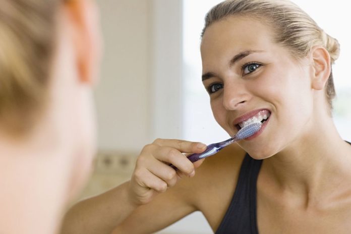 Dangerous Myth: Should you brush your teeth right after eating? - Dentist warns
