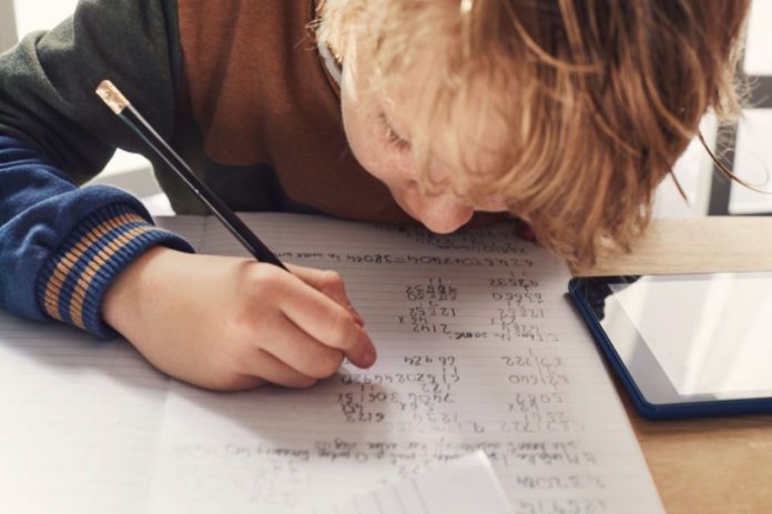Giving up mathematics negatively affects teen brains - warn scientists
