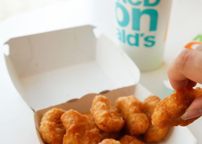 Man threatens to blow up McDonald's when he was not given sauce for his Chicken McNuggets
