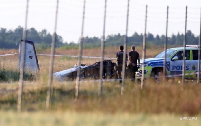 Nine people killed in plane crash in Sweden