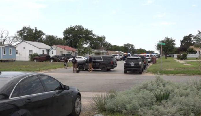 One Texas SWAT commander killed, three hurt in an hours-long standoff
