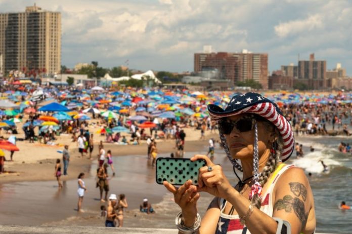 People five times more likely to die taking selfies than a shark attack