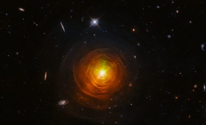 A Gloomy, Dying Star for Hubble's Halloween Party