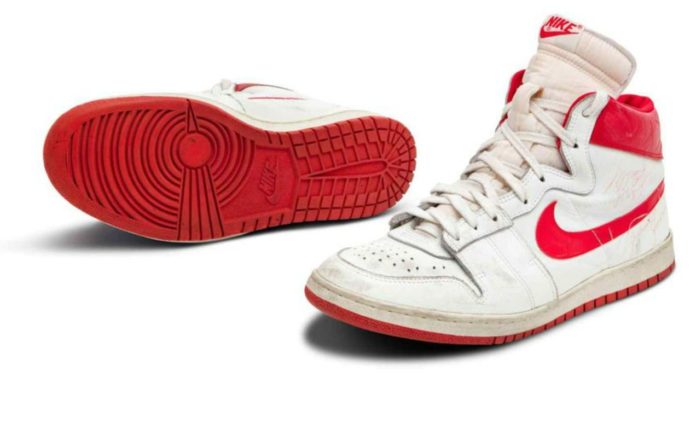 Michael Jordan's old sneakers sold at auction for a record $ 1.5 million