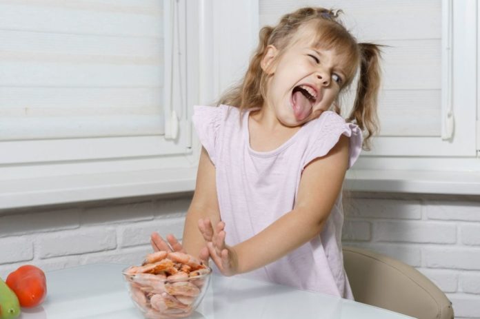 Study reveals the best way to feed a child with severe food avoidance