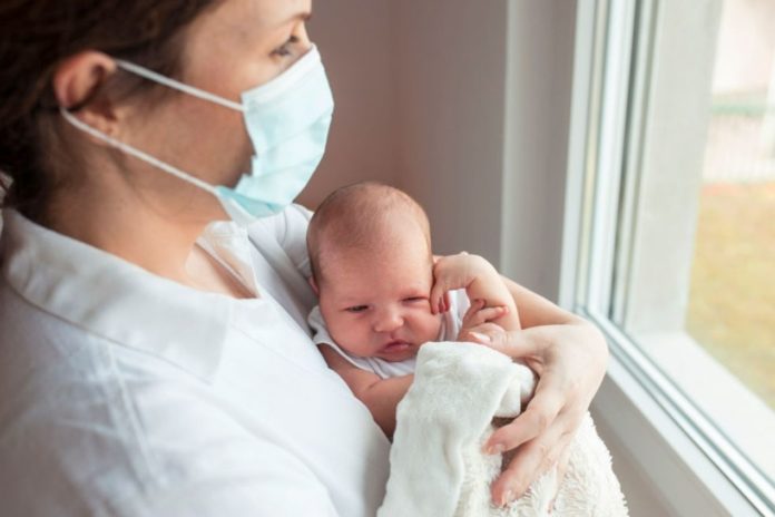 Transmission of SARS-CoV-2 to newborns is rare, but it still occurs - CDC researchers