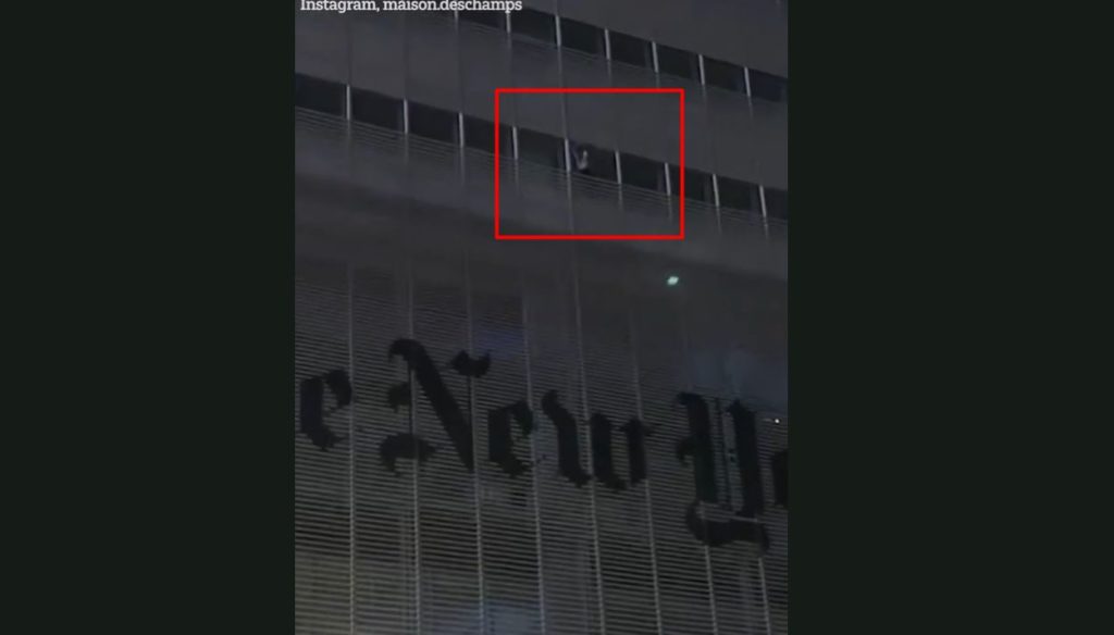 Abortion Activists Climb NY Time Bldg to Hang Protest Banners - Video shows