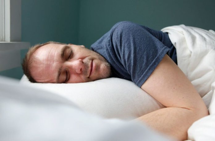 Hipertensão: posição de dormir que ajuda o sangue a fluir suavemente em seu corpo