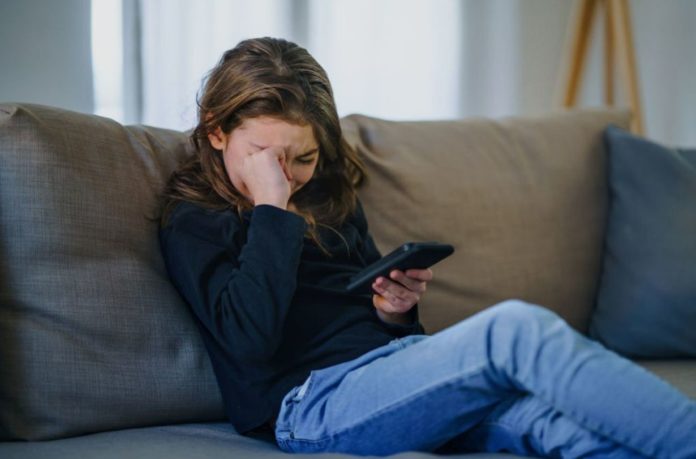 Cyberbullying Could Actually Reshape The Brains of Early Adolescence, New Evidence