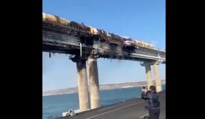 Video: Fire on Crimea Bridge Appears to Be Extinguished