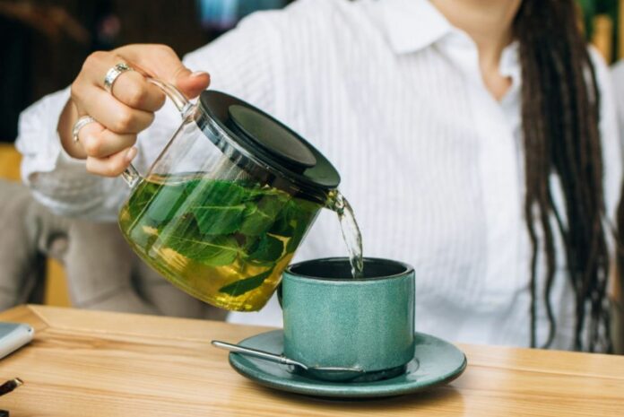 From Green Tea to Ginkgo Biloba: Don’t Be Fooled by the Extraordinary Health Claims on These Herbal Teas and Supplements